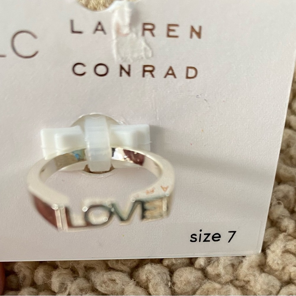 NWT- LC Lauren Conrad Silver Tone
"Love" Ring- Size 7 - Picture 4 of 4